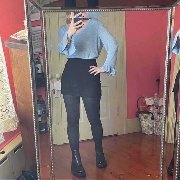 ASOS knit v-neck, baby blue, cute details on sleeves - Picture 2 of 11